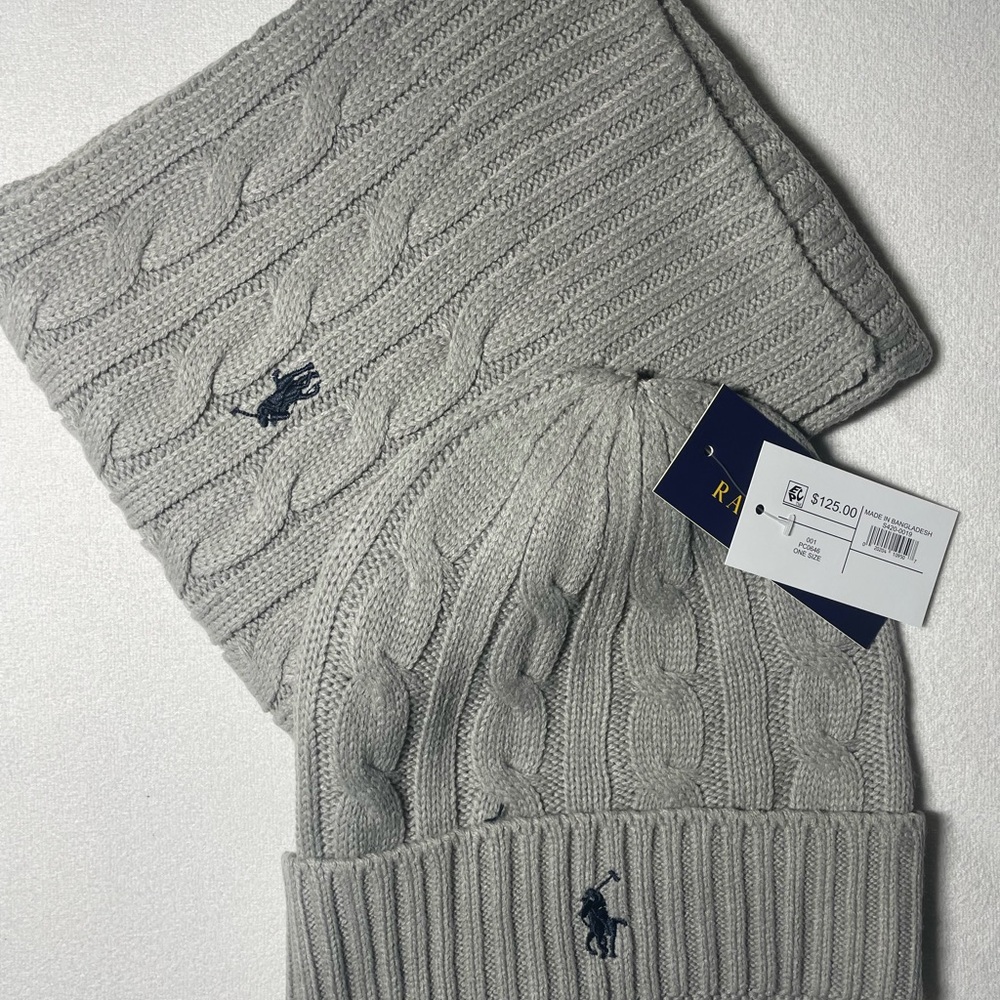 Ralph Lauren Light Gray Knit Beanie and Scarf Set